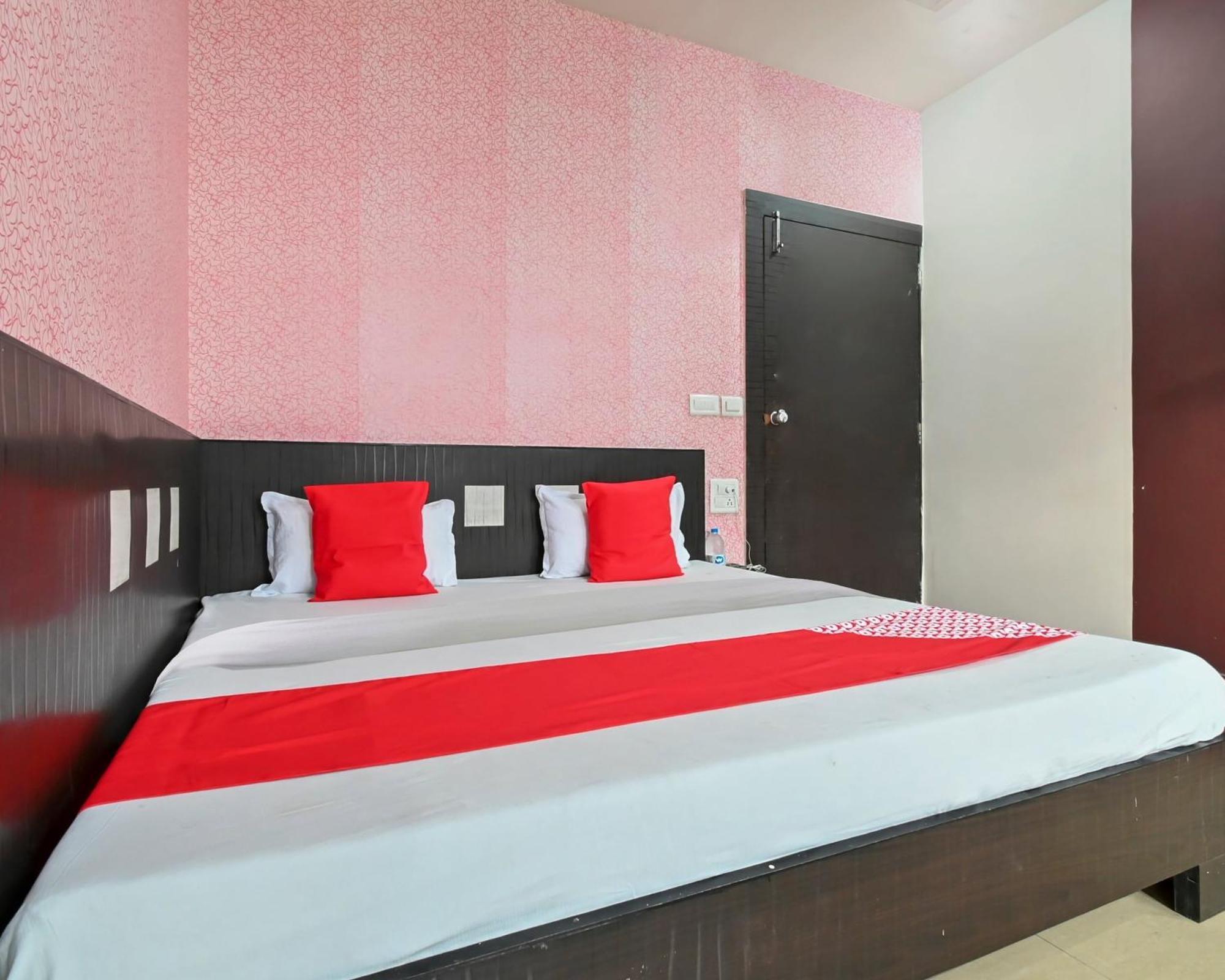 Hotel O Co Hotel Hisār Екстериор снимка